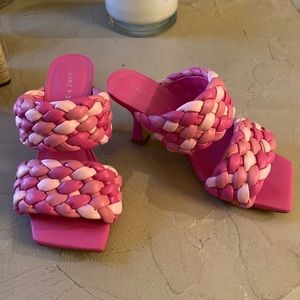 Marc Fisher pink heel